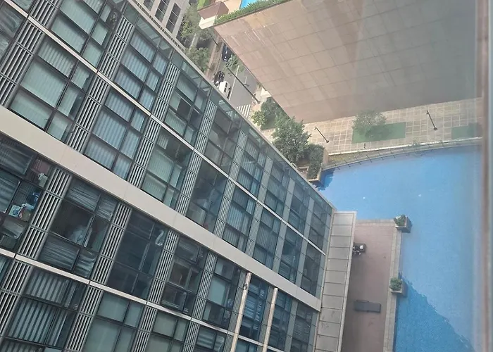 Modern Bgc One Uptown 1br Near Grand Hyatt Uptown Mitsukoshi Malls And St Lukes Medical Center Apartment Manila